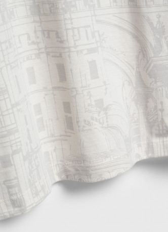 Футболка с принтом