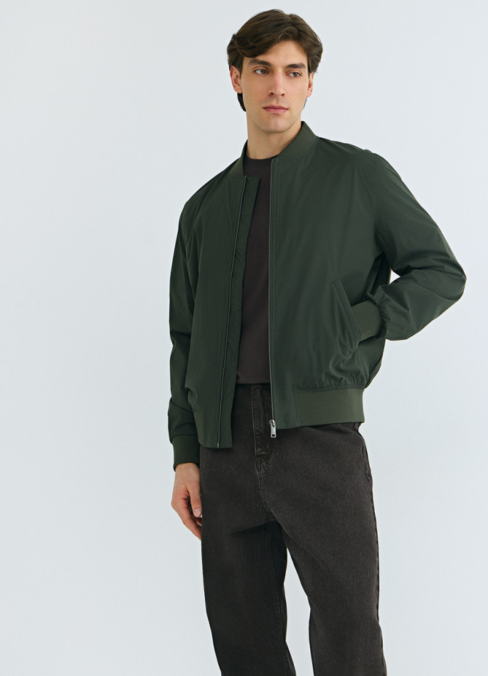 Бомбер на молнии