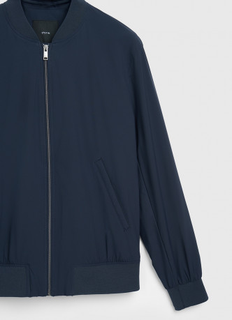 Бомбер на молнии