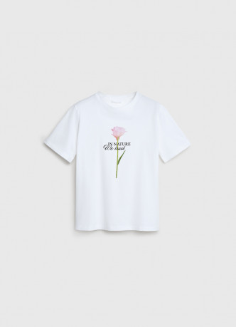 Футболка с цветочным принтом