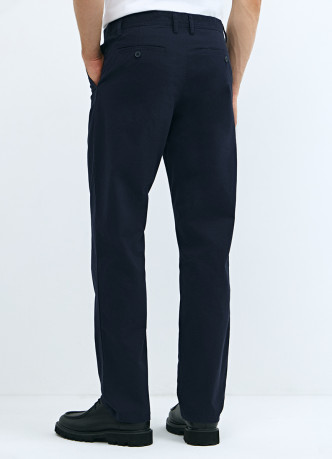 Базовые брюки-чиносы Regular
