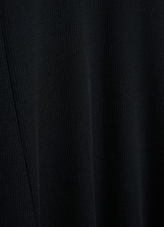 Вязаное платье с расклёшенной юбкой