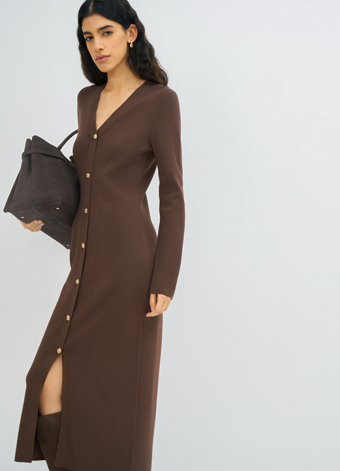 Вязаное облегающее платье