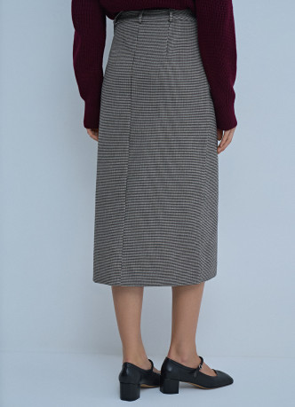 Прямая юбка миди