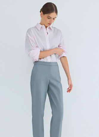 Зауженные прямые брюки