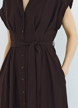 Приталенное платье-рубашка с принтом