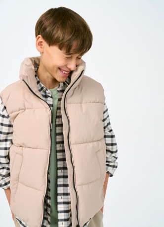 Утеплённый жилет для мальчиков
