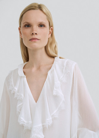 Блузка из шифона с рюшами