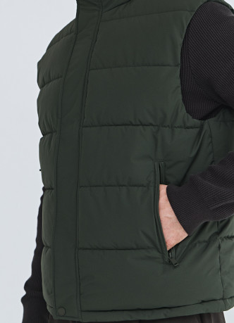 Утеплённый стёганый жилет