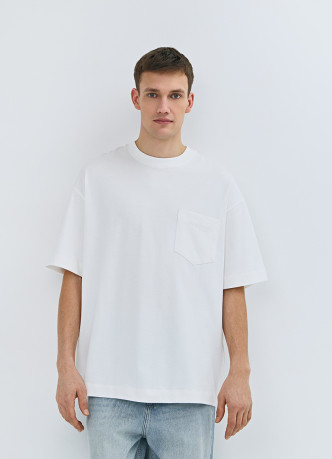 Футболка из плотного хлопка с карманом