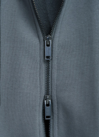 Толстовка на молнии с капюшоном