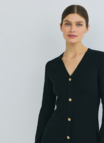 Вязаное облегающее платье