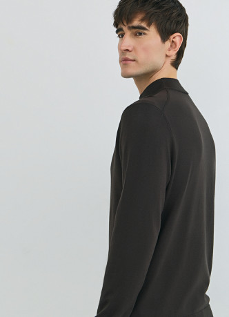 Базовый джемпер с воротником-стойкой