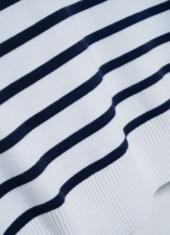 Джемпер в полоску с коротким рукавом