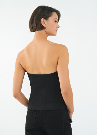 Топ с объёмным декором