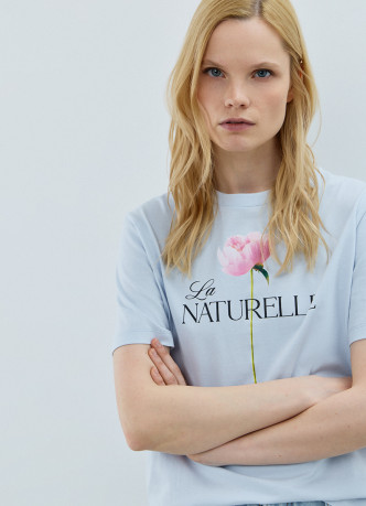 Футболка с цветочным принтом