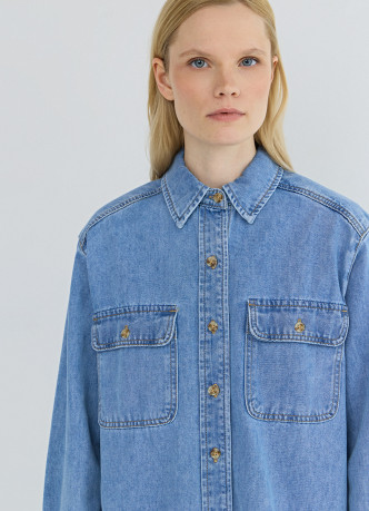 Джинсовая рубашка