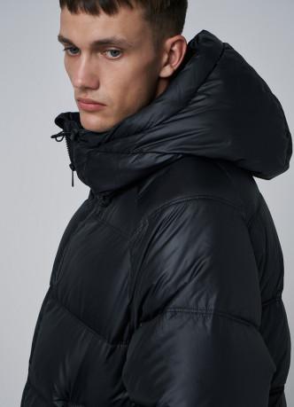 Пуховик с утеплителем из натурального пуха