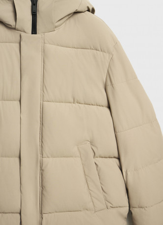 Утеплённая куртка с капюшоном