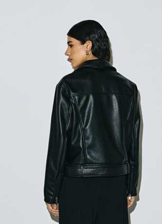 Куртка из искусственной кожи