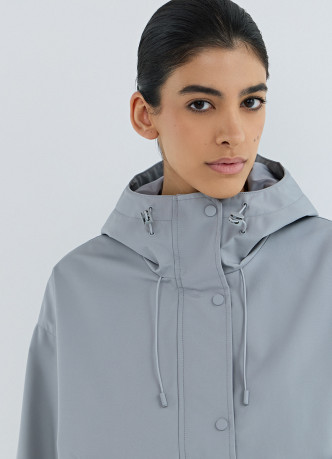 Легкая куртка