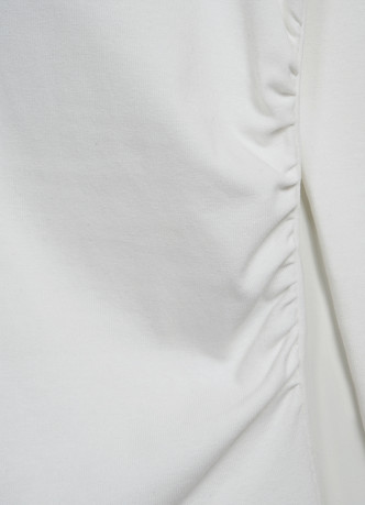 Лонгслив с вырезом лодочкой