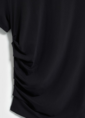 Футболка с драпировкой