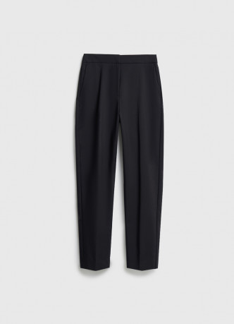 Зауженные прямые брюки