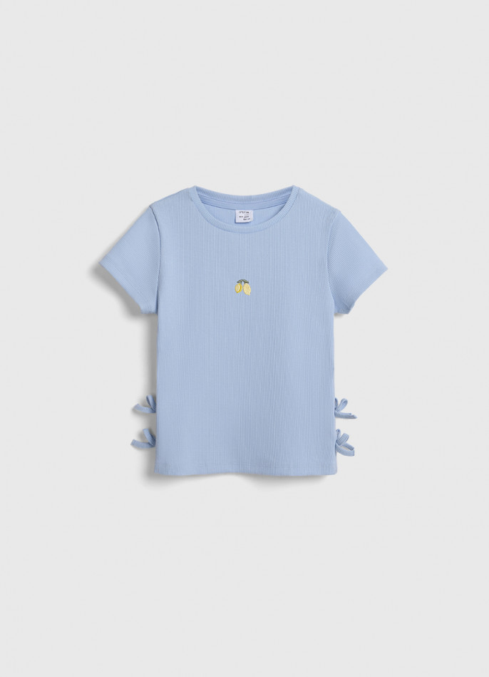 Футболка с бантами и вышивкой для девочек