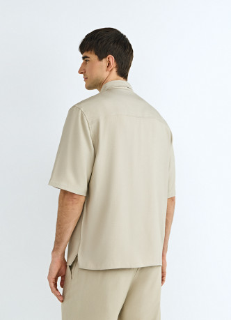 Рубашка из вискозы с коротким рукавом
