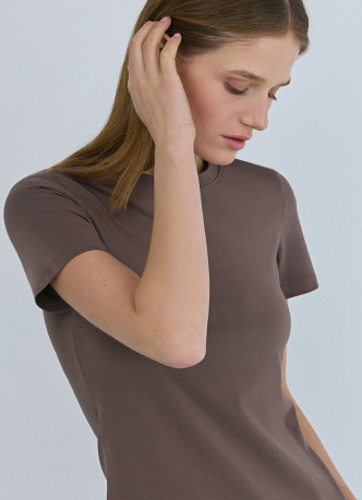 Базовая футболка из хлопка