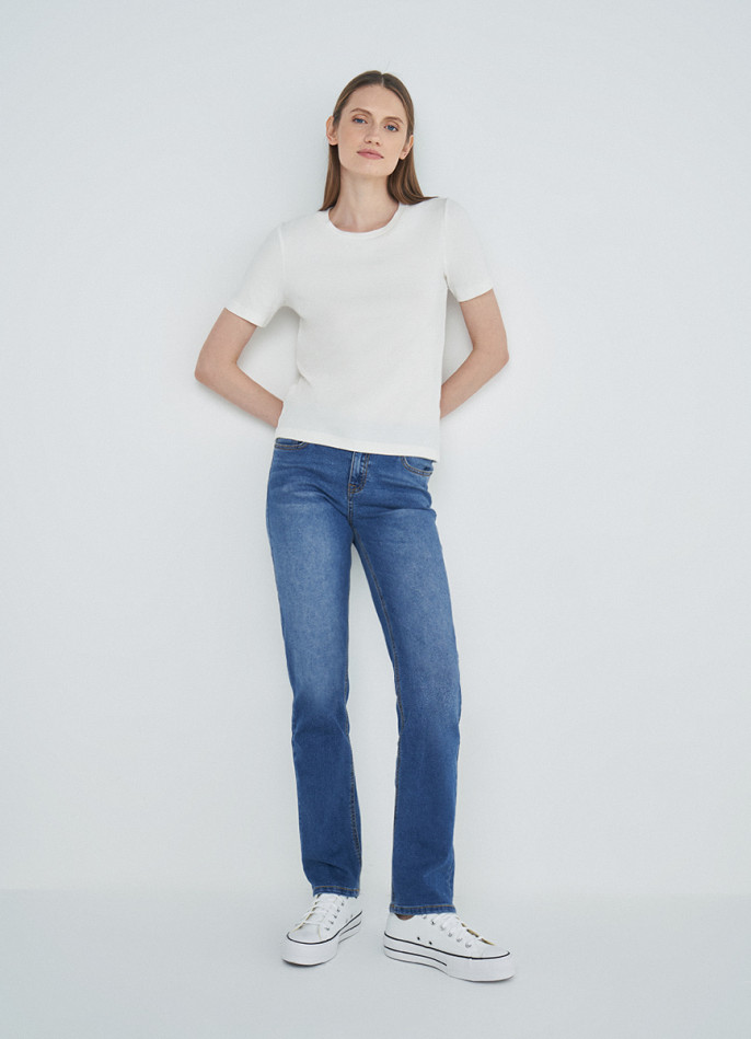 Базовые джинсы Straight Fit
