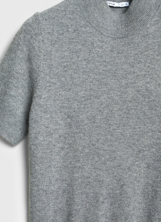 Джемпер с коротким рукавом