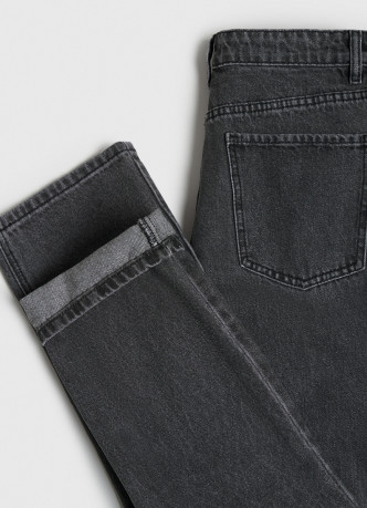 Прямые джинсы с высокой посадкой