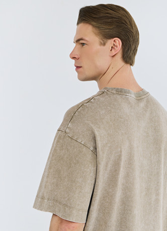 Базовая футболка с эффектом стирки