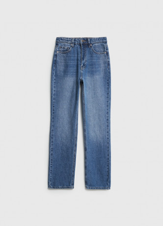 Прямые джинсы с высокой посадкой