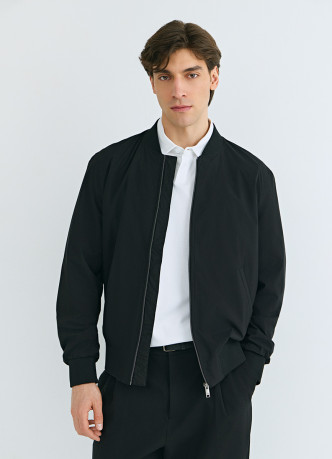 Бомбер на молнии