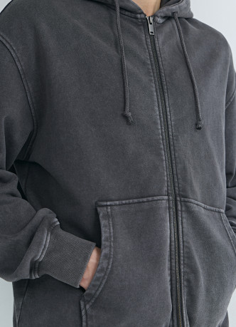 Толстовка на молнии с эффектом стирки