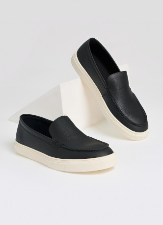 Слипоны с контрастной подошвой