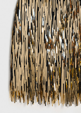 Мини-юбка с длинными пайетками