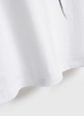 Футболка с цветочным принтом