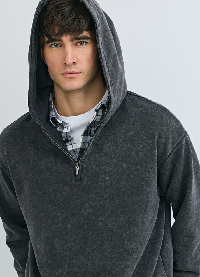 Худи c эффектом стирки