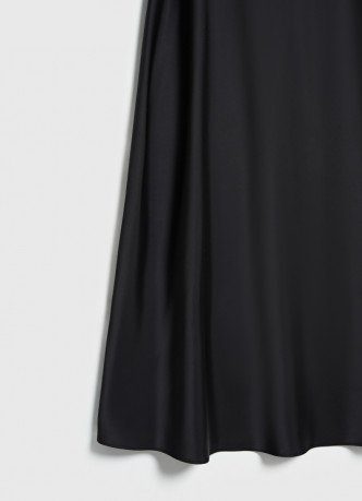 Атласная юбка миди А-силуэта