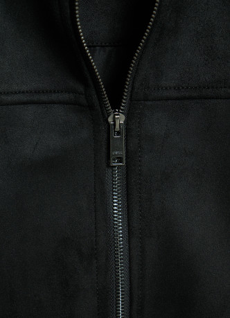 Бомбер из искусственной замши