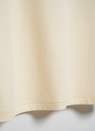 Базовая футболка из плотного хлопка