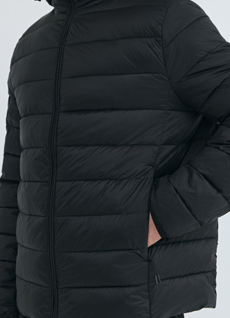 Утеплённая лёгкая куртка