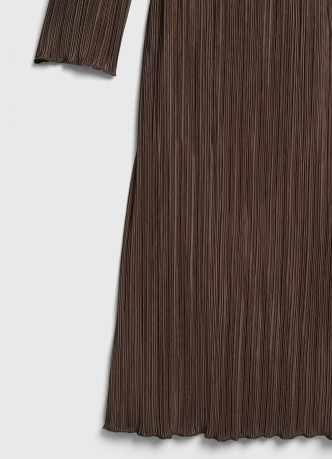 Трикотажное платье с ремнём