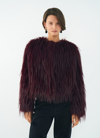 Укороченная шуба из искусственного меха