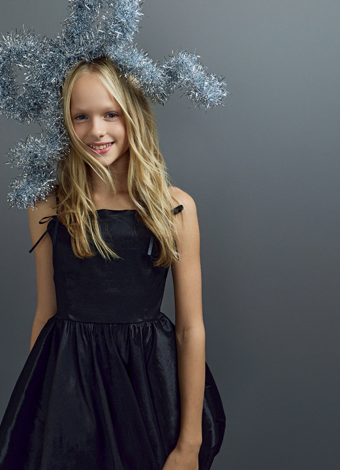 Платье на бретелях с бантами для девочек