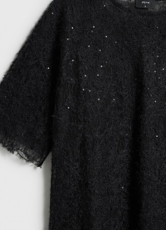 Полупрозрачная ажурная футболка